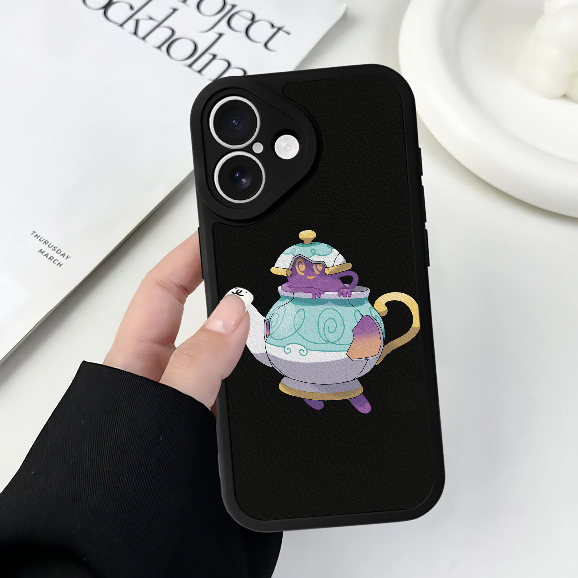 （画像用） ポケットモンスター Pokémon 【iPhone 16シリーズ対応】シリコンスマホケース（レザー調） 材質：シリコン